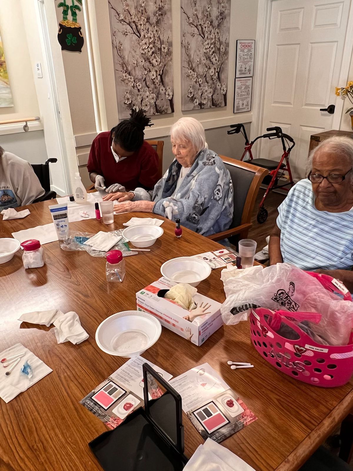 residents getting manicures